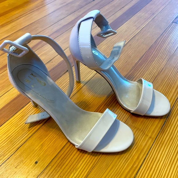 Nude stiletto sandals, only worn once! - Picture 7 of 8